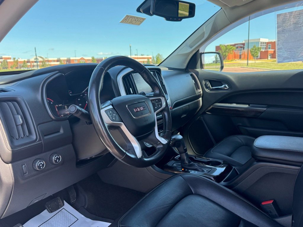 Used 2015 GMC Canyon SLT AWD/4WD image 9