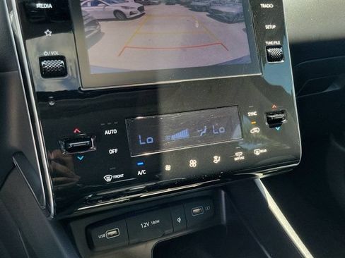 Certified 2023 Hyundai Tucson SEL w/ Convenience Package FWD image 28