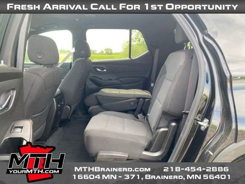Used 2023 Chevrolet Traverse LT w/ LPO, Floor Liner Package AWD/4WD image 10