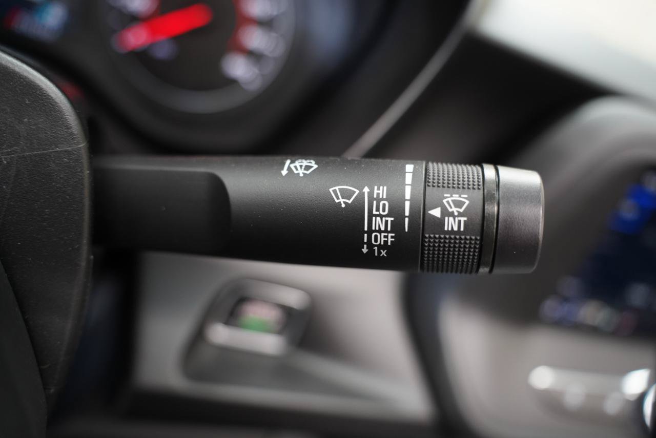 Used 2021 Chevrolet Camaro LT RWD image 19
