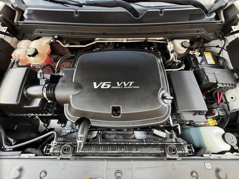 Used 2021 GMC Canyon Denali AWD/4WD image 9