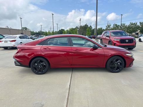 New 2026 Hyundai Elantra SEL Sport Premium w/ Cargo Package FWD image 11