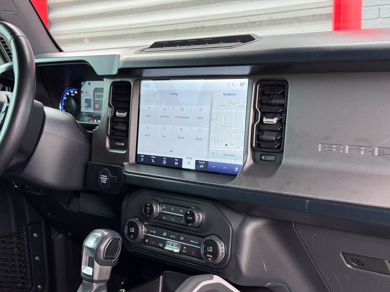 Used 2021 Ford Bronco First Edition AWD/4WD image 25