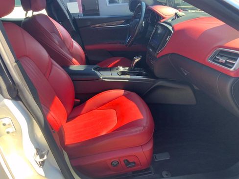 Used 2019 Maserati Ghibli RWD image 15
