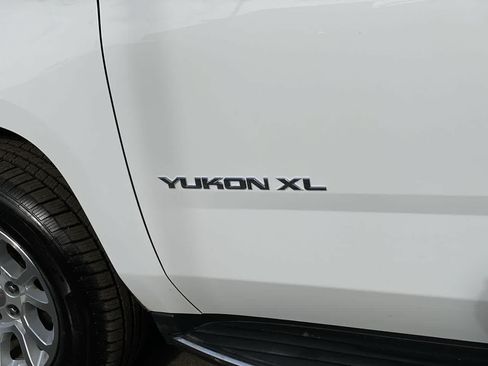 Used 2019 GMC Yukon XL SLT AWD/4WD image 10