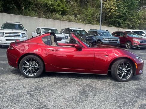 Used 2019 MAZDA MX-5 Miata RF Grand Touring RWD image 15
