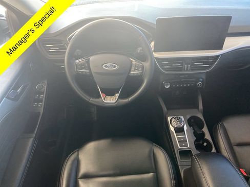 Used 2024 Ford Escape Platinum AWD/4WD image 6