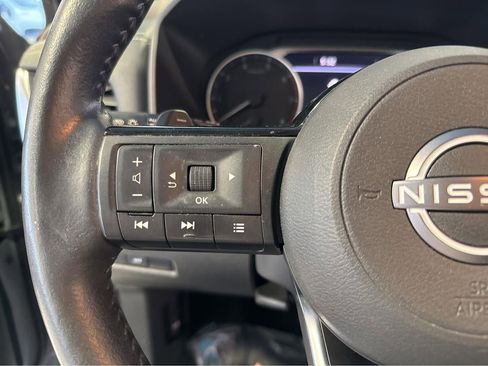 Used 2022 Nissan Rogue SL w/ SL Premium Package image 19