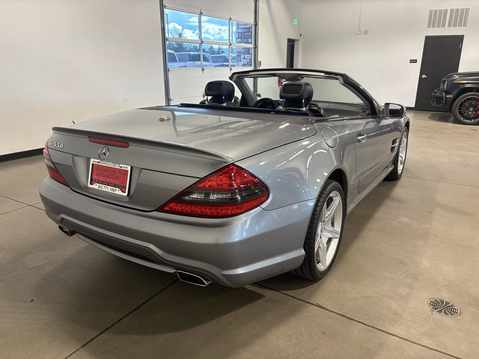 Used 2009 Mercedes-Benz SL 550 image 11