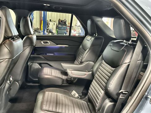 New 2026 Ford Explorer ST-Line w/ ST-Line Street Pack AWD/4WD image 25