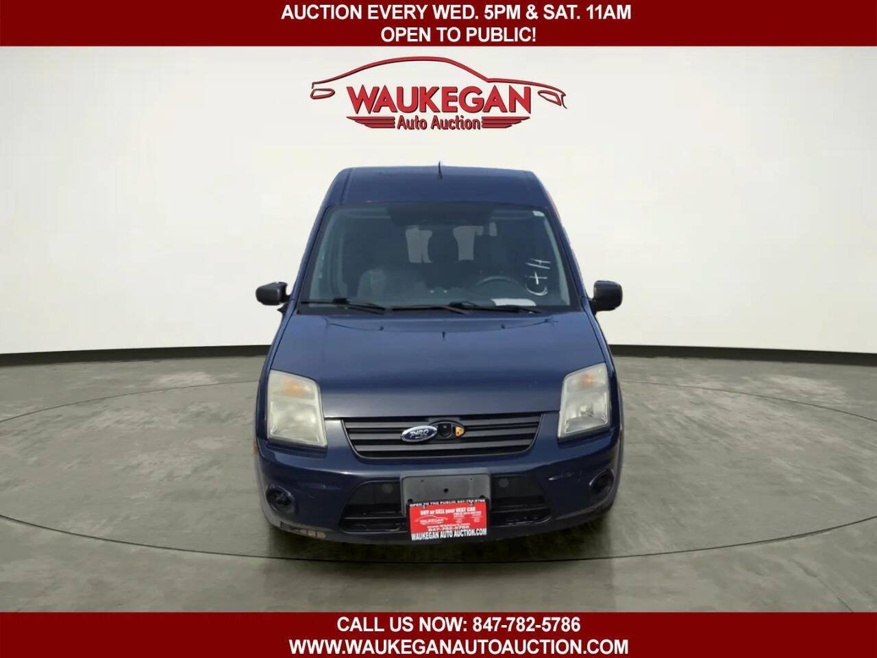 Used 2010 Ford Transit Connect XLT FWD image 2