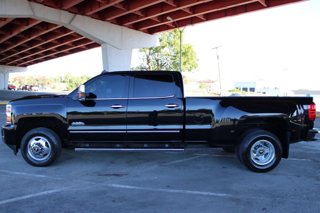 Used 2019 Chevrolet Silverado 3500 High Country w/ Duramax Plus Package AWD/4WD image 1