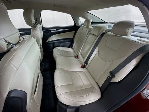 Used 2015 Ford Fusion Titanium image 26