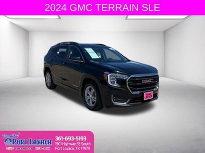 Used 2024 GMC Terrain SLE w/ Driver Convenience Package