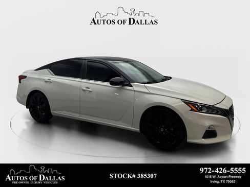 Used 2022 Nissan Altima 2.5 SR FWD image 1