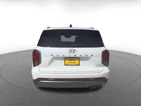 Used 2025 Hyundai Palisade SEL FWD image 12
