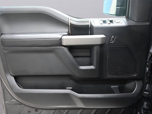 Used 2018 Ford F150 Raptor w/ Equipment Group 801A Mid AWD/4WD image 9