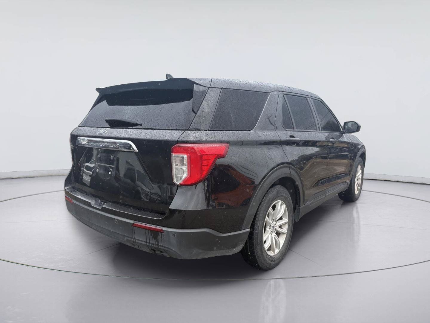 Used 2021 Ford Explorer 2WD image 3