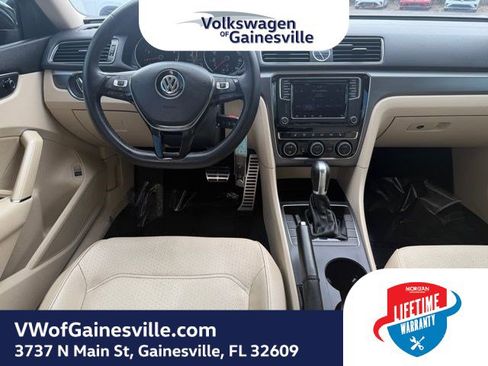 Used 2017 Volkswagen Passat 1.8T R-Line image 13