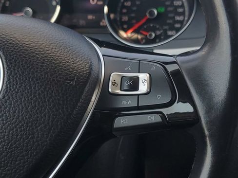 Used 2019 Volkswagen Atlas SE FWD image 22
