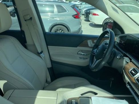 Used 2020 Mercedes-Benz GLS 450 4MATIC image 8