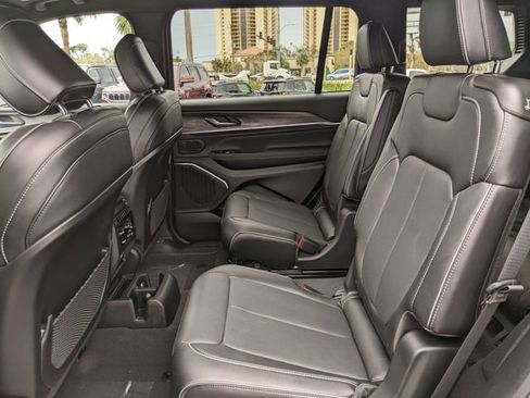 New 2025 Jeep Grand Cherokee L Overland image 11