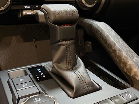 Used 2026 Toyota Tacoma TRD Sport image 32