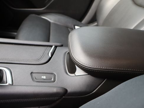 Used 2019 Cadillac XT5 Luxury FWD image 43