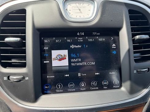 Used 2018 Chrysler 300 C w/ Safetytec Plus Group image 19