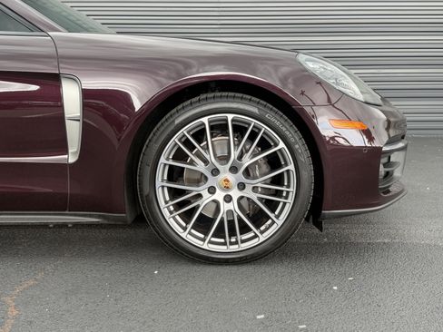 Certified 2023 Porsche Panamera 4 Platinum Edition AWD/4WD image 11
