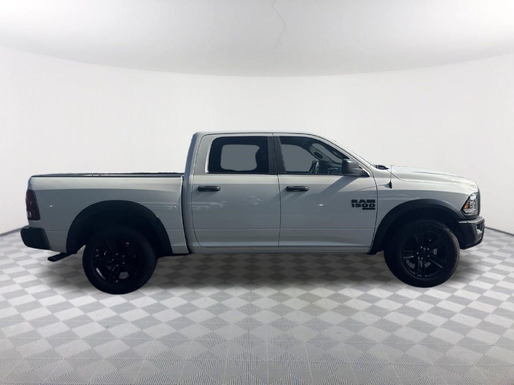 Used 2024 RAM 1500 Warlock AWD/4WD image 4