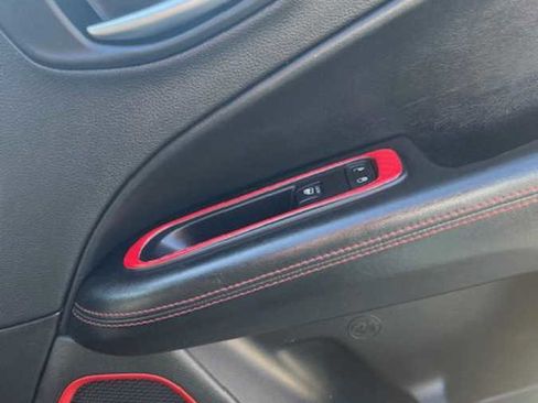Used 2018 Jeep Compass Trailhawk w/ Cold Weather Group image 14