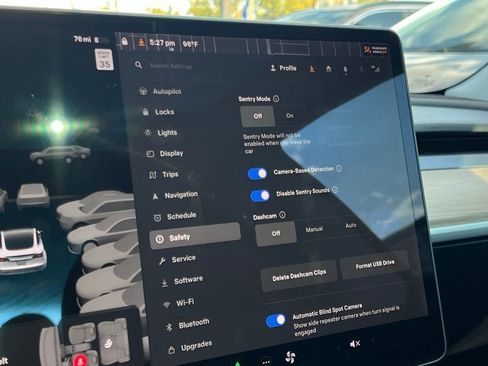 Used 2021 Tesla Model 3 Standard Range Plus image 36