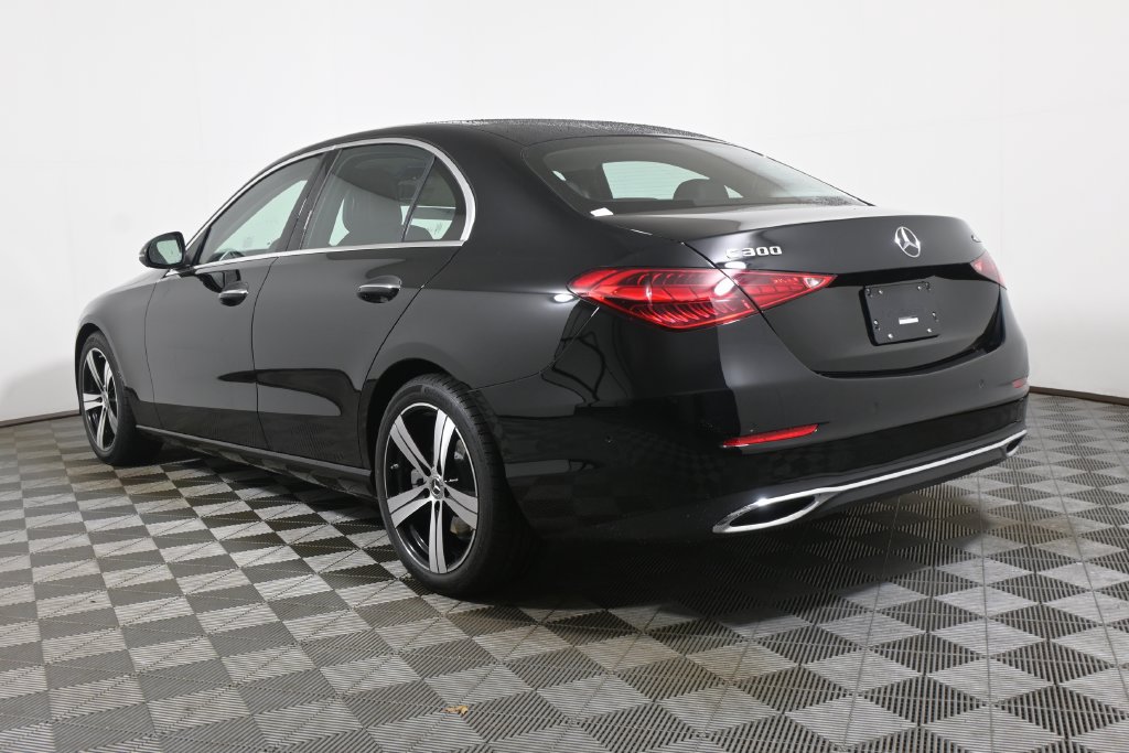 Used 2026 Mercedes-Benz C 300 4MATIC Sedan image 5