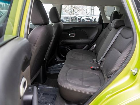 Used 2016 Kia Soul image 12