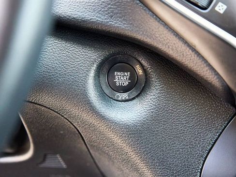 Used 2019 Jeep Cherokee Latitude Plus image 25