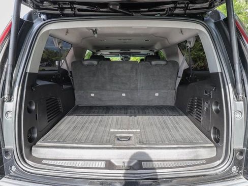 Used 2015 Cadillac Escalade ESV Luxury RWD image 30