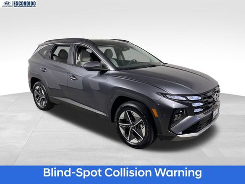 Certified 2025 Hyundai Tucson SEL AWD/4WD image 7