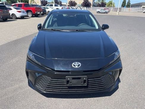 Used 2025 Toyota Camry LE FWD image 2