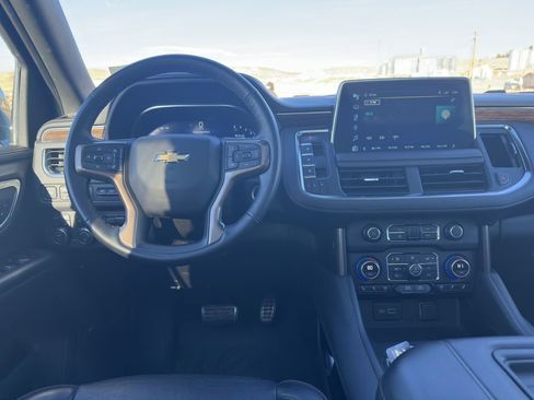 Used 2024 Chevrolet Suburban High Country image 15