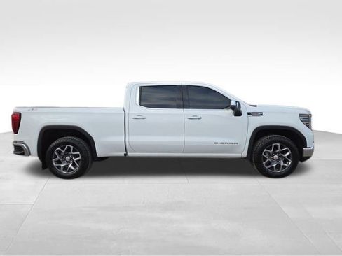 Used 2026 GMC Sierra 1500 SLT image 13