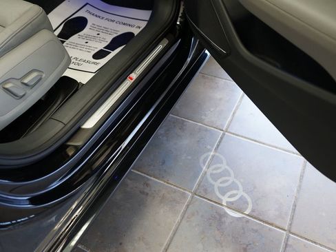 Used 2018 Audi A4 2.0T Prestige w/ Prestige Package AWD/4WD image 47