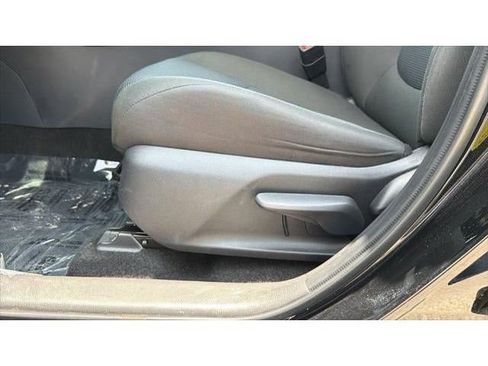 Certified 2025 Toyota RAV4 LE AWD/4WD image 18