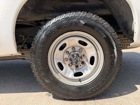 Used 2015 Ford F250 XL w/ Power Equipment Group RWD image 17