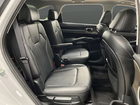Used 2022 Kia Sorento X-Line EX image 32