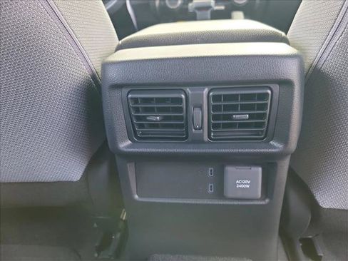 Used 2025 Toyota 4Runner 4WD image 17