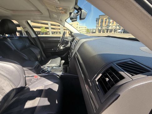 Used 2009 Chrysler 300 SRT8 w/ SRT Option Group II image 27