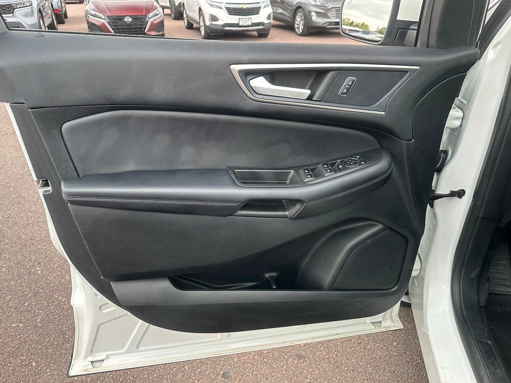 Used 2024 Ford Edge SEL w/ Convenience Package AWD/4WD image 12