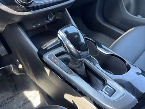 Used 2025 Buick Envista Sport Touring image 37