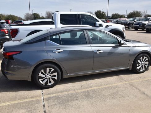 Used 2020 Nissan Altima 2.5 S image 5